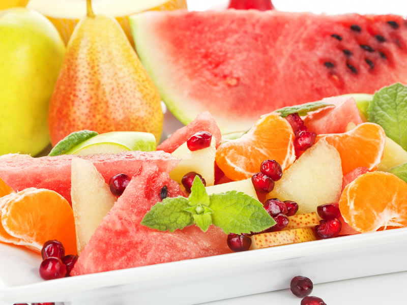 Voćna salata s četiri vrste voća