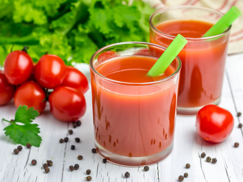 Napitak od rajčice i citrusa