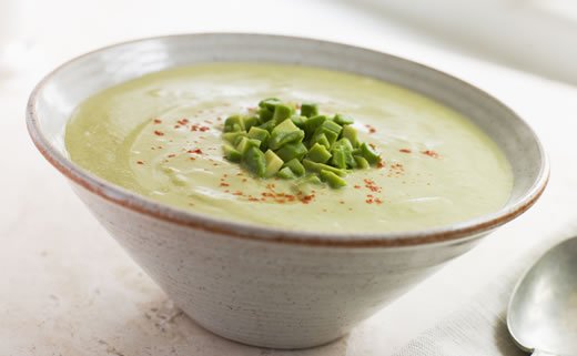 Hladna juha od avokada