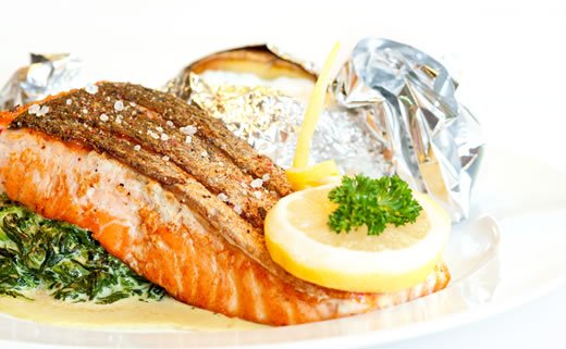 Losos na žaru s umakom od maslina (GI dijeta)