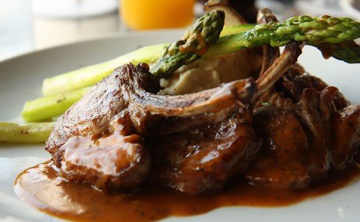 Janjetina i inćuni s timijanom