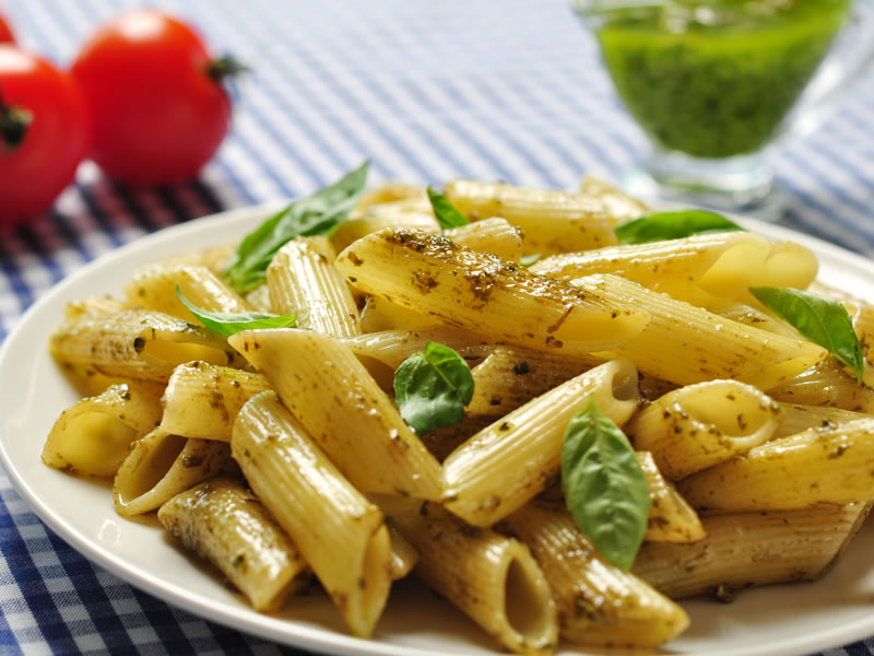 Inćuni s rajčicom i mozzarellom