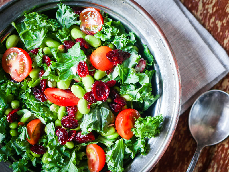 Salata od brusnice i špinata