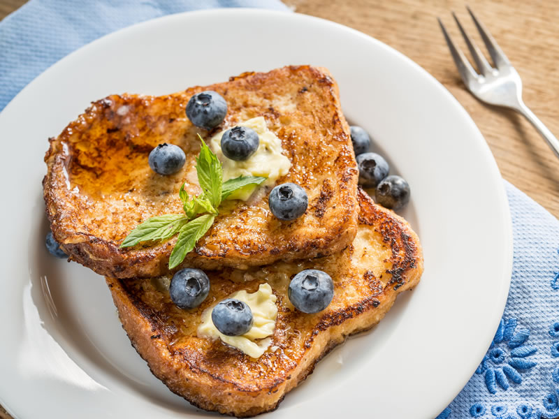 Sendvič od banane i kikiriki maslaca