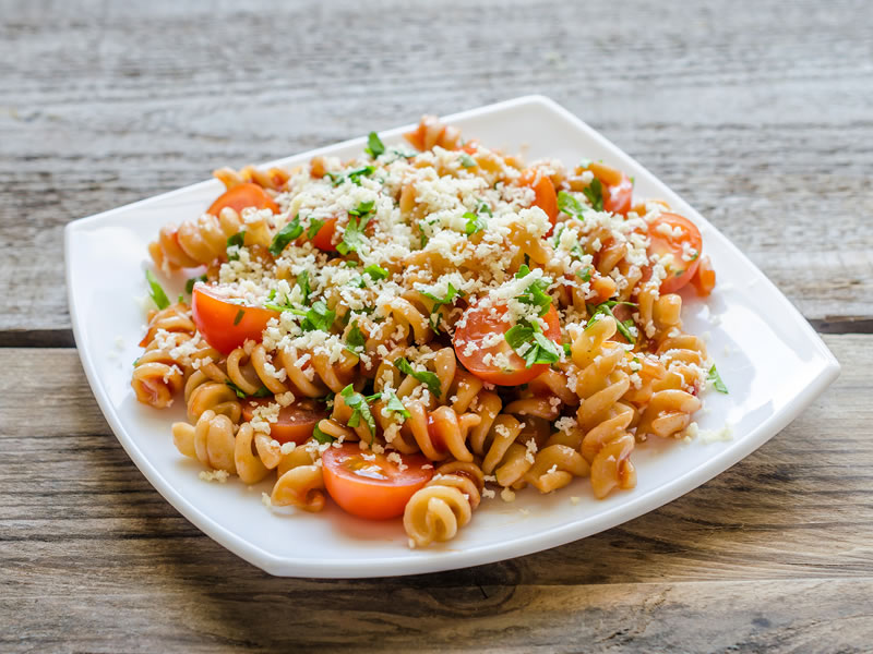 Tjestenina s gljivama i rajčicom (Dijeta za bokove i bedra)