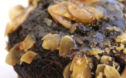 Čokolada s pistacijama i višnjama