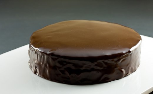 Čokoladna torta sa sladoledom