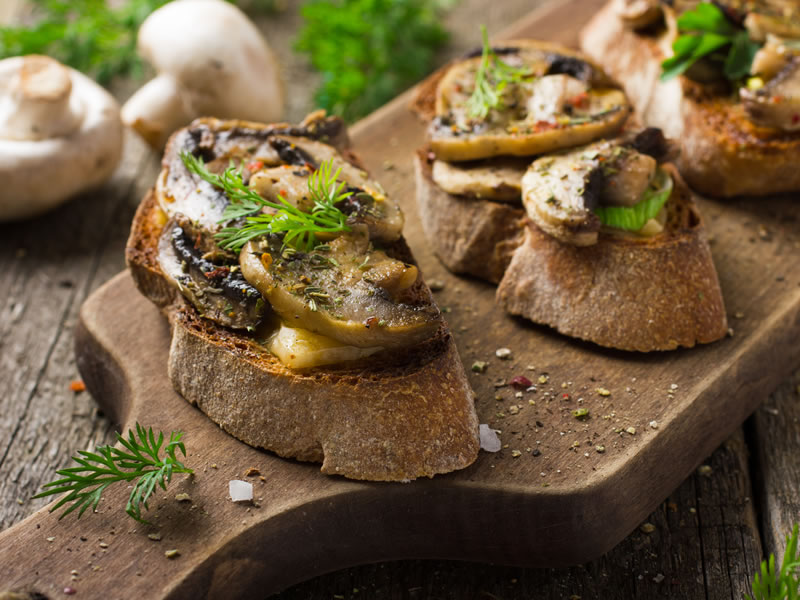 Topli sendviči sa sirom i šampinjonima