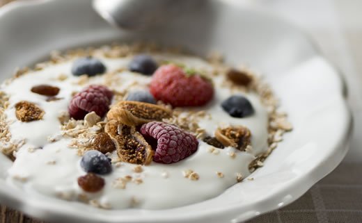 Quinoa sa suhim šljivama i muškatnim oraščićem