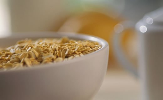 Zobene pahuljice sa šljivama i cimetom