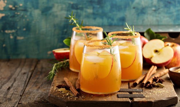 Topli napitak s voćem