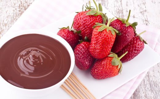 Čokoladni fondue s narančom