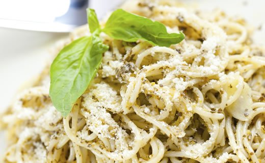 Tjestenina s narančom i bademima