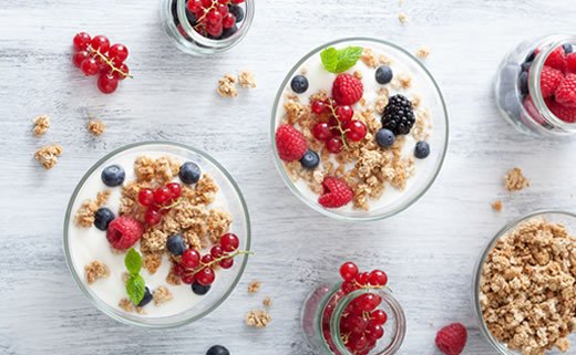 Zobene pahuljice s bobičastim voćem