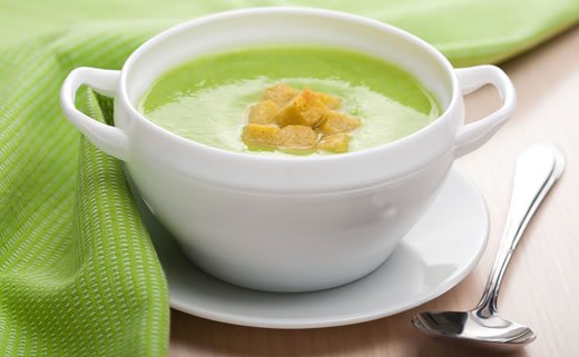 Juha od graška i špinata