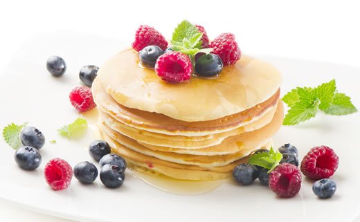 Palačinke s medom i borovnicama