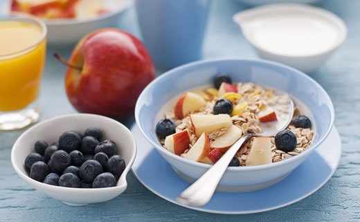 Granola s maslacem od kikirikija