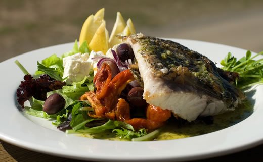 Tilapija s ljetnim povrćem