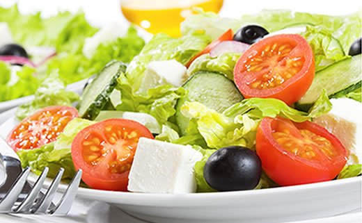 Salata od borovnica i krastavaca