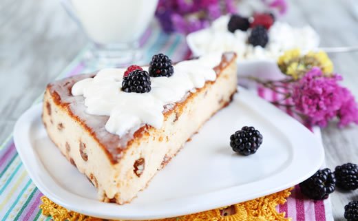 Kolač s lješnjacima i limunom