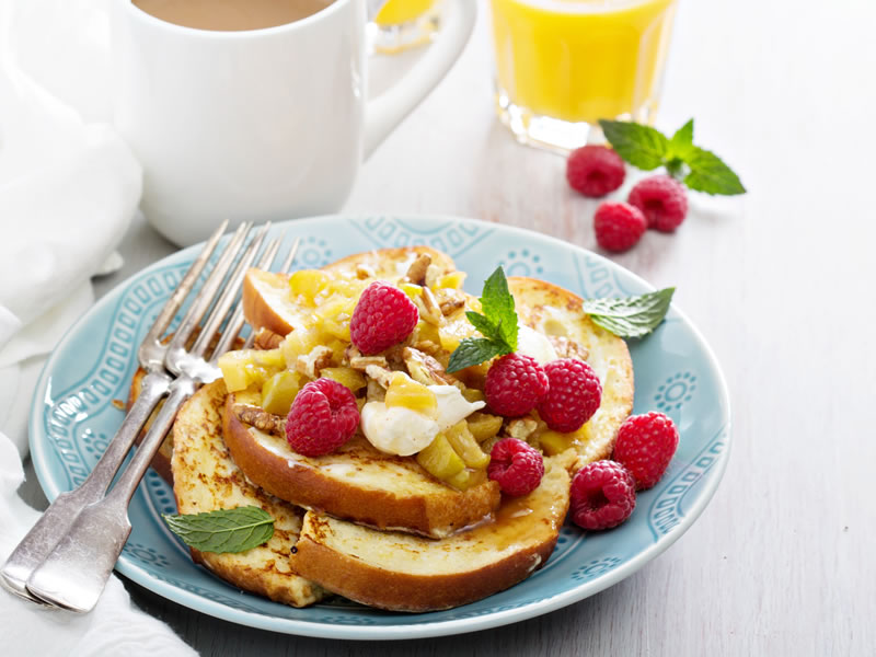 Tost s avokadom i medom