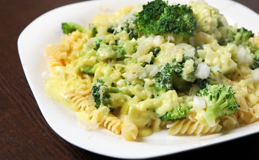 Tjestenina s brokulom i slanutkom