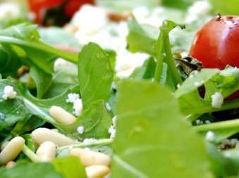 Salata od proljetnog povrća