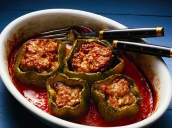 Paprike punjene quinoom i puretinom