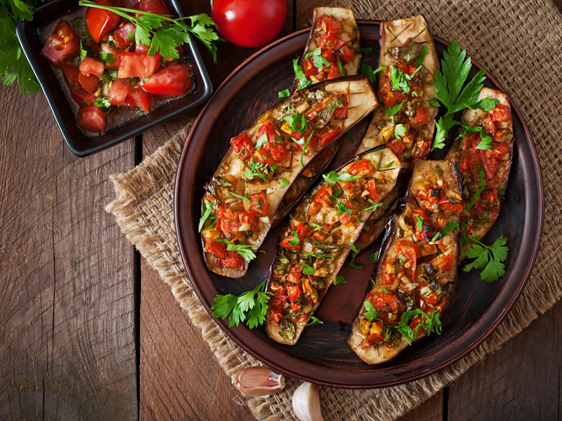 Patlidžan punjen piletinom