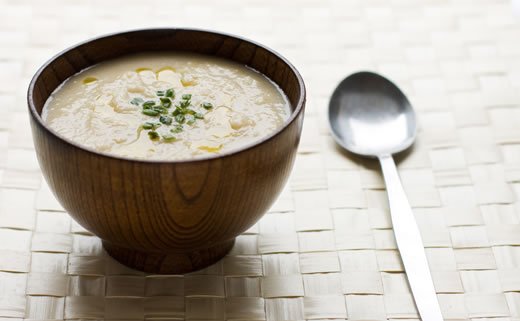 Domaća pileća juha s rižom