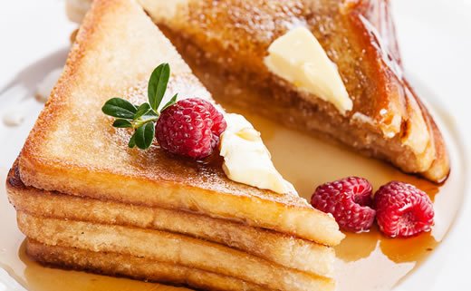 Tost s mascarponeom i lanenim sjemenkama