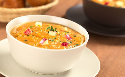 Juha od piletine, mrkve i naranče