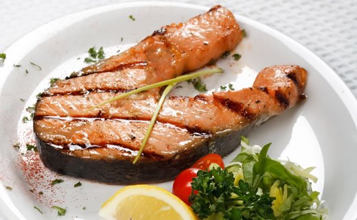 Losos sa đumbirom i timijanom