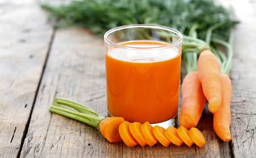 Smoothie od mrkve, peršina i banane