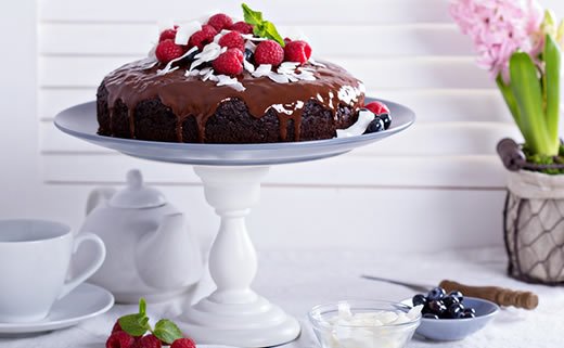 Čokoladni kolač sa čokoladnim preljevom