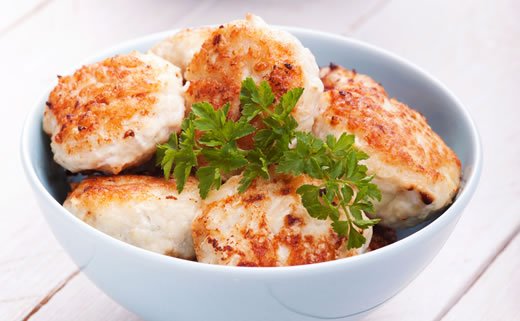 Pljeskavice od piletine i jogurta