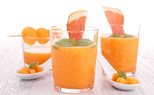 Smoothie od batata, manga i ananasa