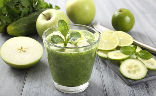 Smoothie od šparoga i špinata