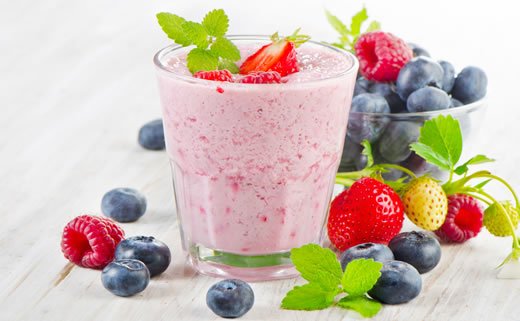 Smoothie od bobičastog voća i chia sjemenki