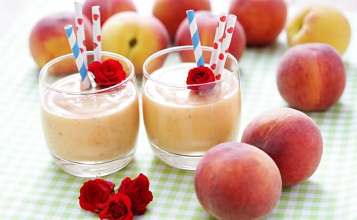 Smoothie od breskve i pšeničnih klica