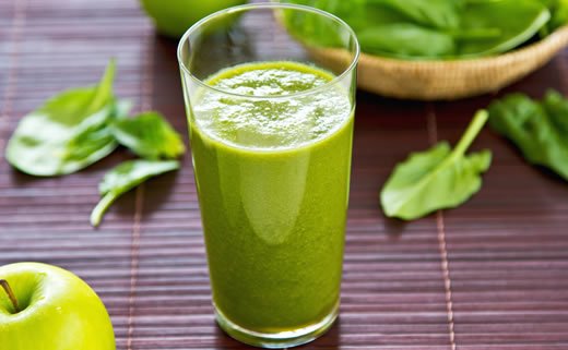 Smoothie od zelene salate i maslačka