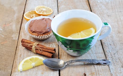 Čaj od đumbira i jabuke