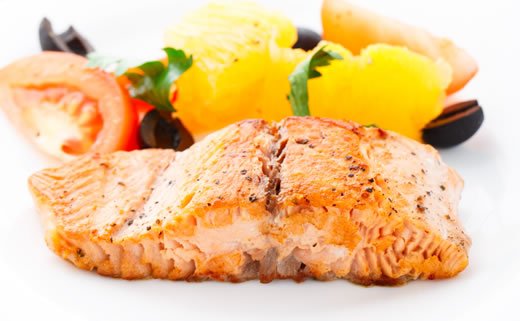 Losos u marinadi od meda i đumbira