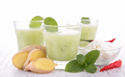 Smoothie od đumbira, krastavca i limete