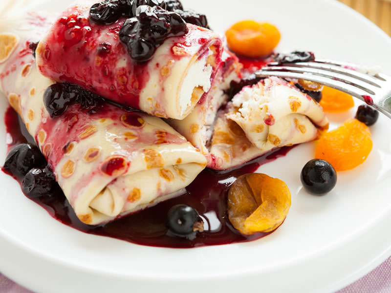 Slatke palačinke s preljevom od borovnica