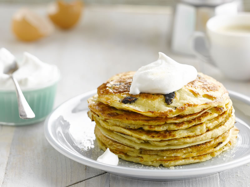 Palačinke s Alpro napitkom od badema i grožđicama