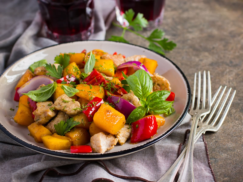 Salata od govedine i povrća