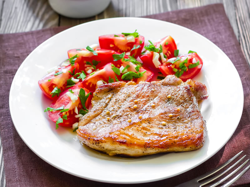 Losos s rajčicama i rižom