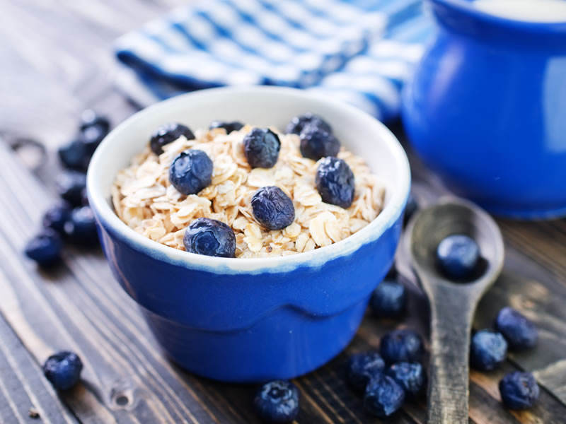 Zobene pahuljice s limunom i borovnicama