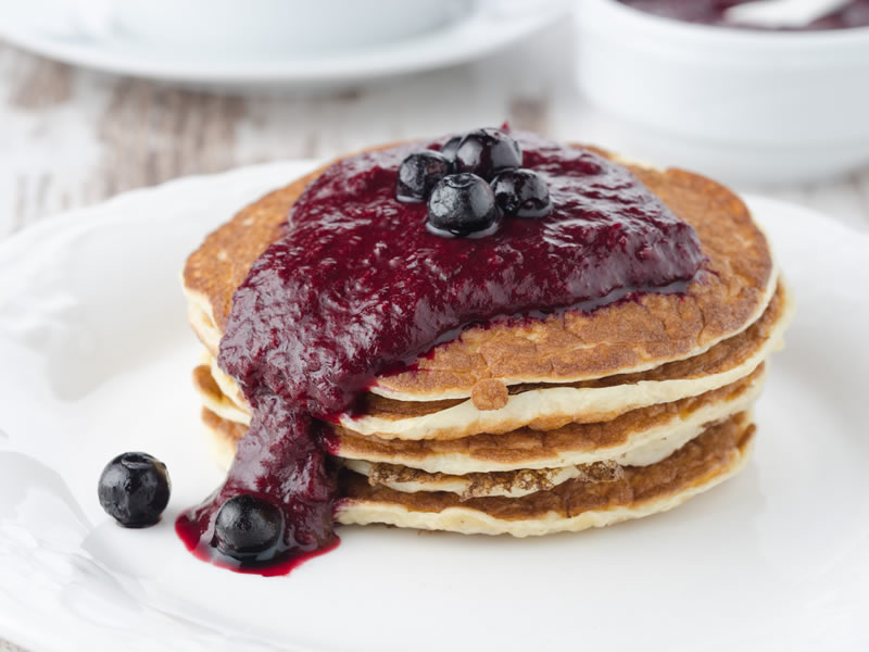 Palačinke od limuna s preljevom od borovnica